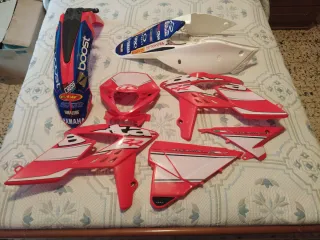 Kit de plásticos Beta RR 2016 con Adhesivos.