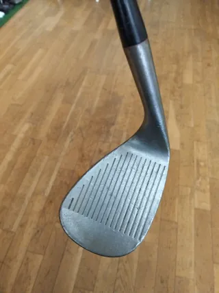 Sand wedge Cleveland Tour Action 56°