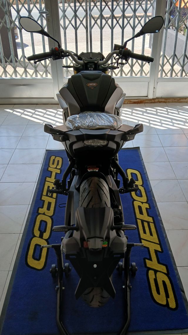 Moto Cyclone Battlo 125