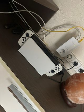 Nintendo Switch OLED bianco