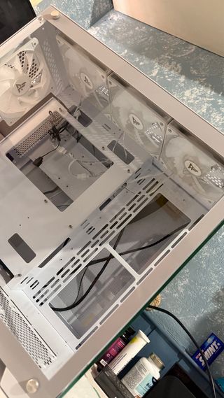 Torre PC Mars Gaming con 4 ventiladores RGB