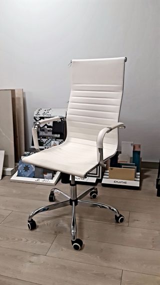 Conjunto mesa cristal y silla despacho