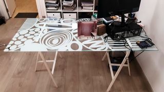 Conjunto mesa cristal y silla despacho