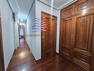 Piso en alquiler en Centro en Ourense