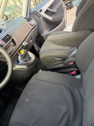 Citroen C4 Picasso 2011