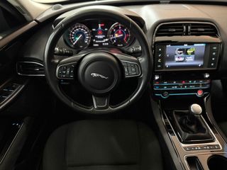 Jaguar XE 2017
