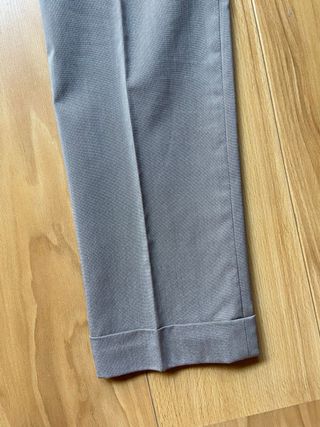 Pantalón Zara Gris Talla 42