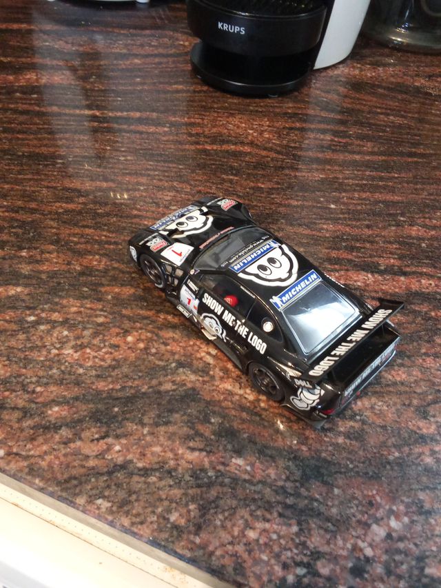 Coche Fly GT Negro Michelin Show Me The Logo