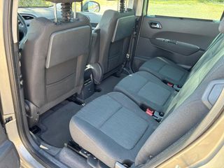 Peugeot 5008 2013