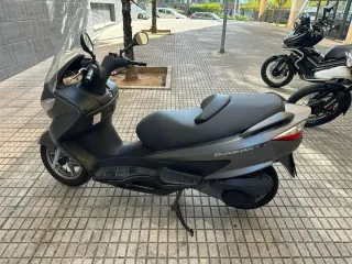 Suzuki Burgman 125.Año 2008.35.100 kilómetros.