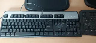 Pantallas y Teclados Ordenador