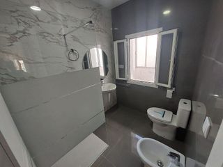 Piso en alquiler en Carolina (La)