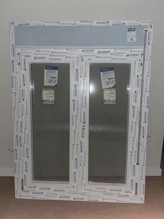 Ventana PVC abatible 1 hoja oscilobatiente