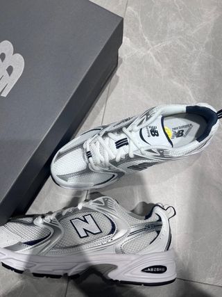 NewBalance 530 Azul plata Talla  40