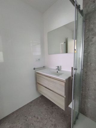 Piso en alquiler en Os Mallos - San Cristóbal en Coruña (A)