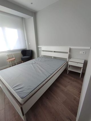 Piso en alquiler en Os Mallos - San Cristóbal en Coruña (A)