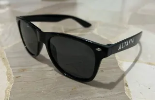 Occhiali da sole Altavia neri