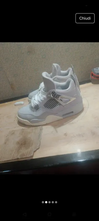 Jordan 4 Frozen Moments Grigio Bianco