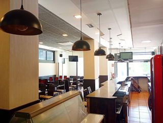 Local comercial en venta en As Lagoas en Ourense