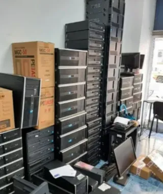 OFERTA FINAL !!!
ORDENADORES ... CASI REGALADOS.