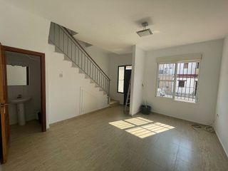Casa adosada en venta en Pilas