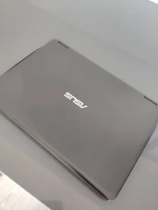 Portátil ASUS Negro/Plateado