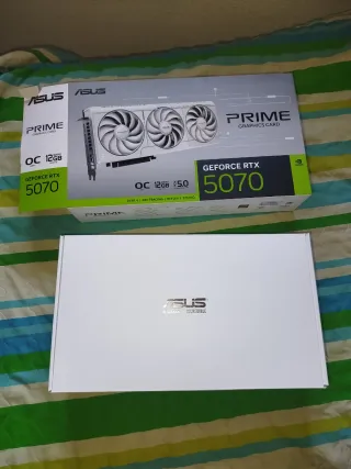 RTX 5070 PRIME ASUS BLANCA