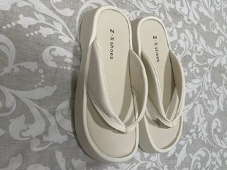 Sandalias blancas plataforma talla 38 Shein