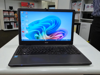 Acer  15.6 Laptop i5 - 8 GB/ 16GB RAM Gaming WIN11