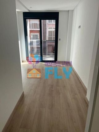 Piso en alquiler en Centro en Ourense