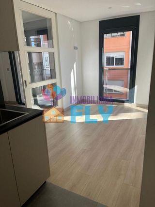 Piso en alquiler en Centro en Ourense