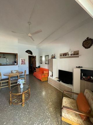 Piso en venta en La Carihuela en Torremolinos