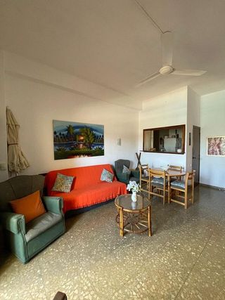 Piso en venta en La Carihuela en Torremolinos