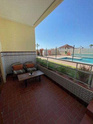 Piso en venta en La Carihuela en Torremolinos