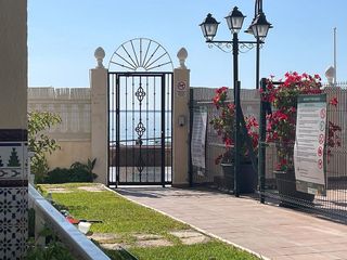 Piso en venta en La Carihuela en Torremolinos