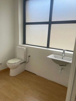 Local comercial en alquiler en Castilla - Hermida en Santander