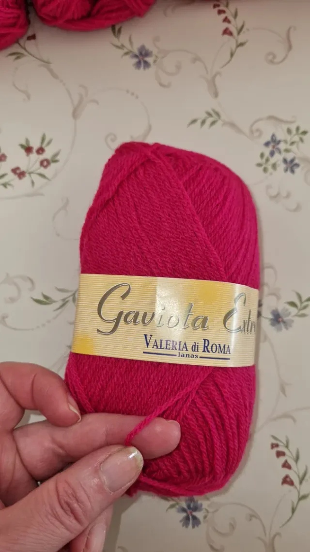 9 ovillos lana fucsia 50gr manualidades