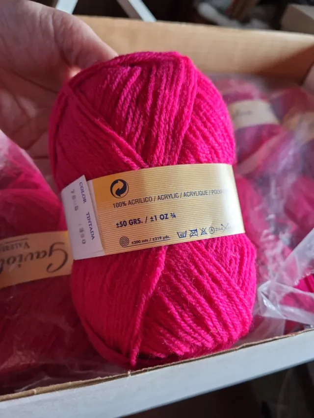 9 ovillos lana fucsia 50gr manualidades