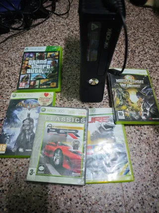 Xbox 360 Negra + Juegos