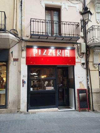 Local comercial en alquiler en Centro en Teruel