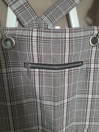 Peto mujer Zara cuadros Talla M.
M
