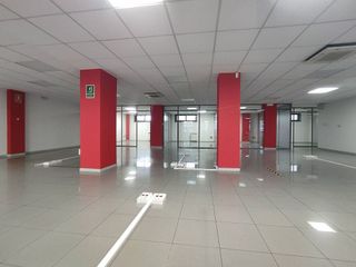 Oficina en alquiler en O Berbés - Peniche en Vigo