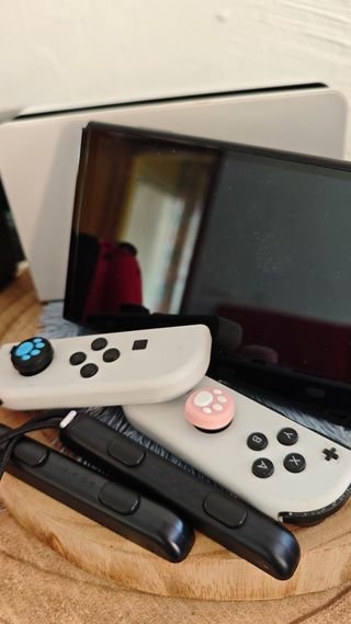 Nintendo Switch OLED bianco + controller aggiuntivo