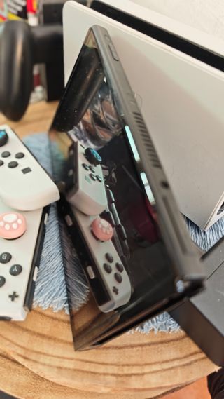 Nintendo Switch OLED bianco + controller aggiuntivo