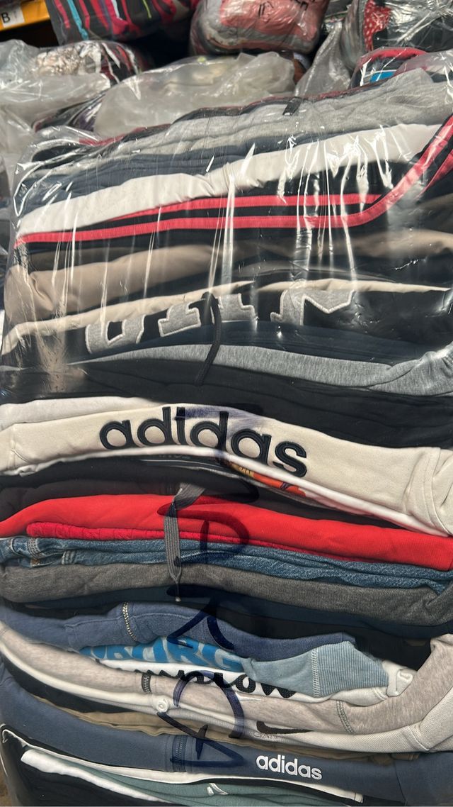 Lote Ropa de marca de tu talla!