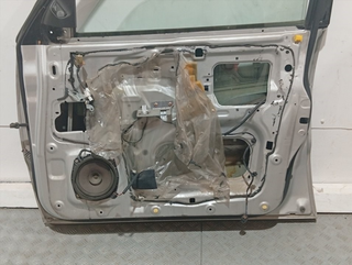 PUERTA DELANTERA DERECHA MITSUBISHI MONTERO (V60/