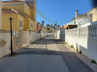 Casa adosada en venta en San Miguel de Salinas
