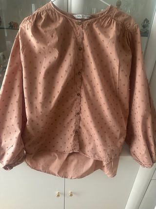 Blusa Zara rosa con topitos