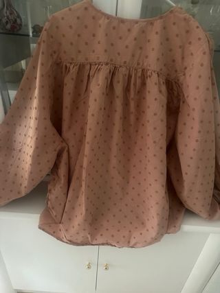 Blusa Zara rosa con topitos