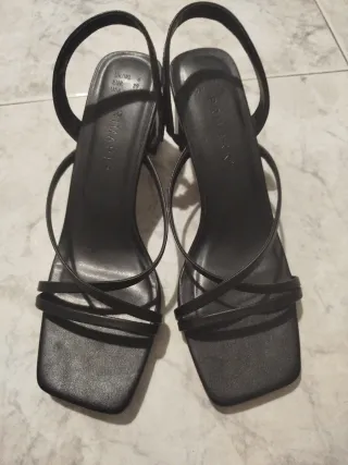 SANDALIAS TACÓN PRIMARK 